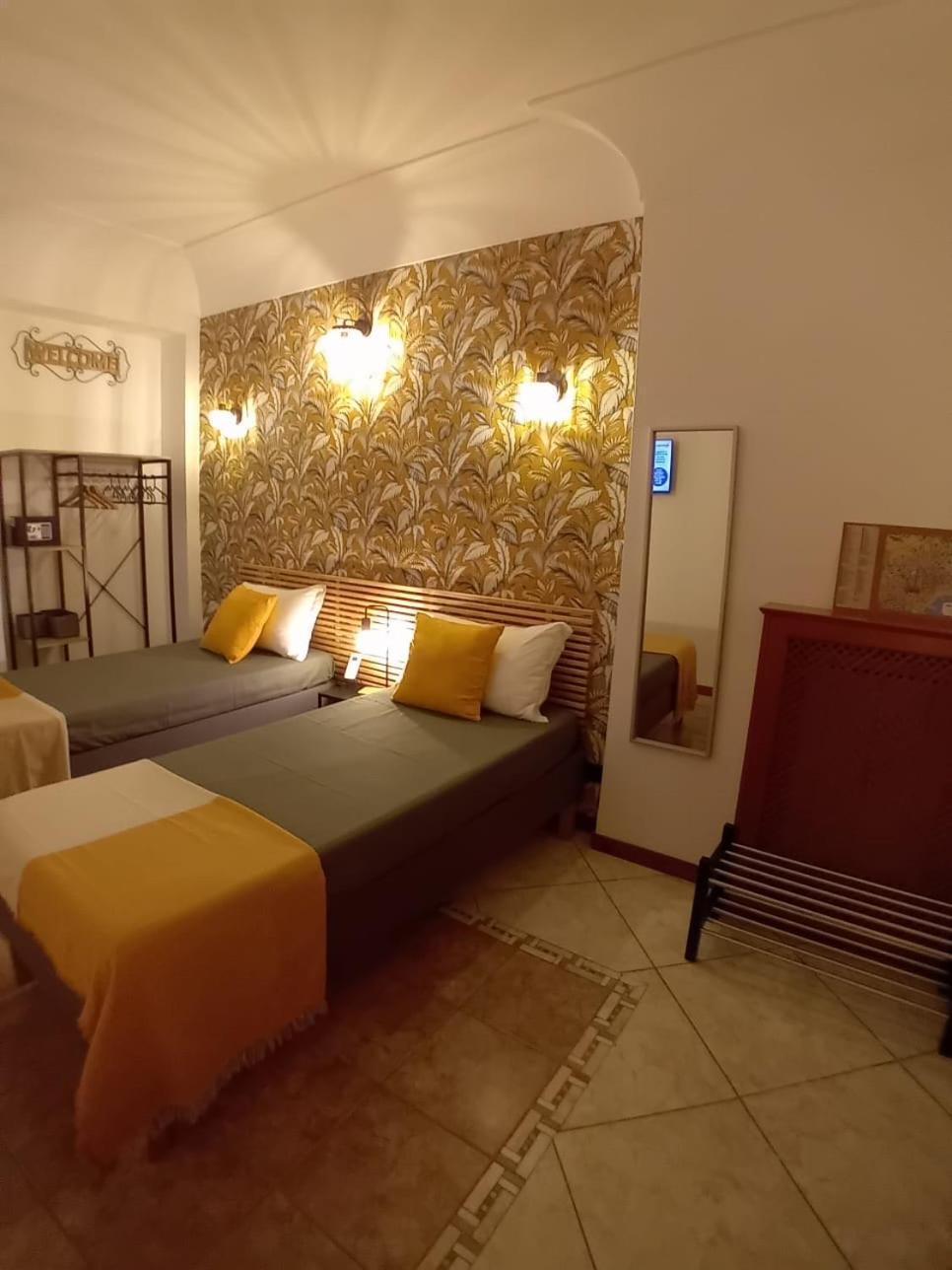 فندق Reginella House نابولي المظهر الخارجي الصورة