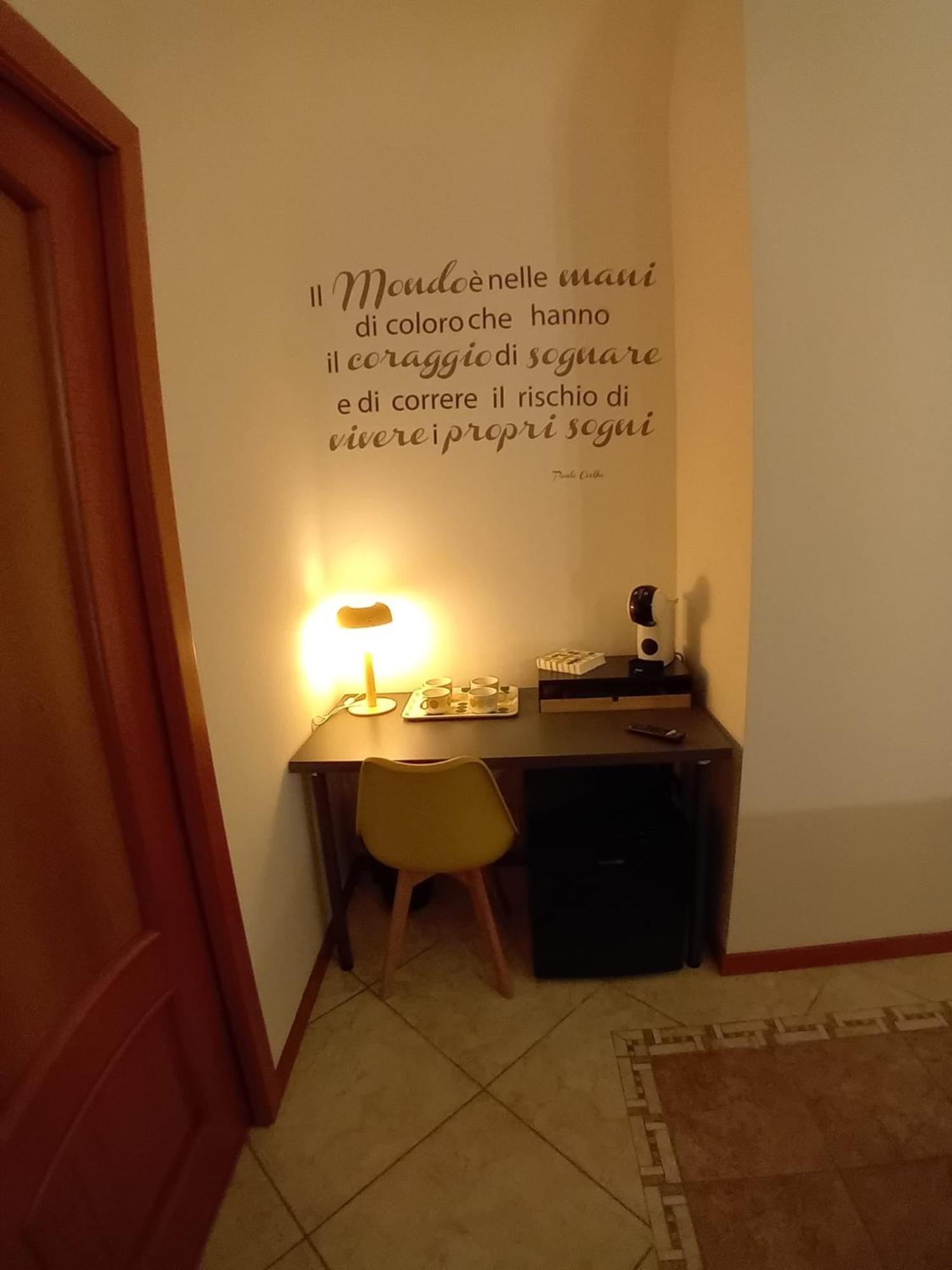 فندق Reginella House نابولي المظهر الخارجي الصورة
