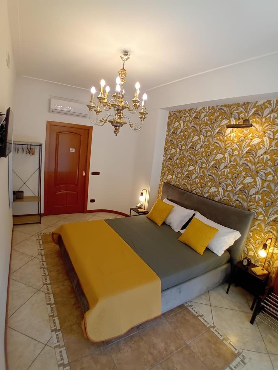 فندق Reginella House نابولي المظهر الخارجي الصورة