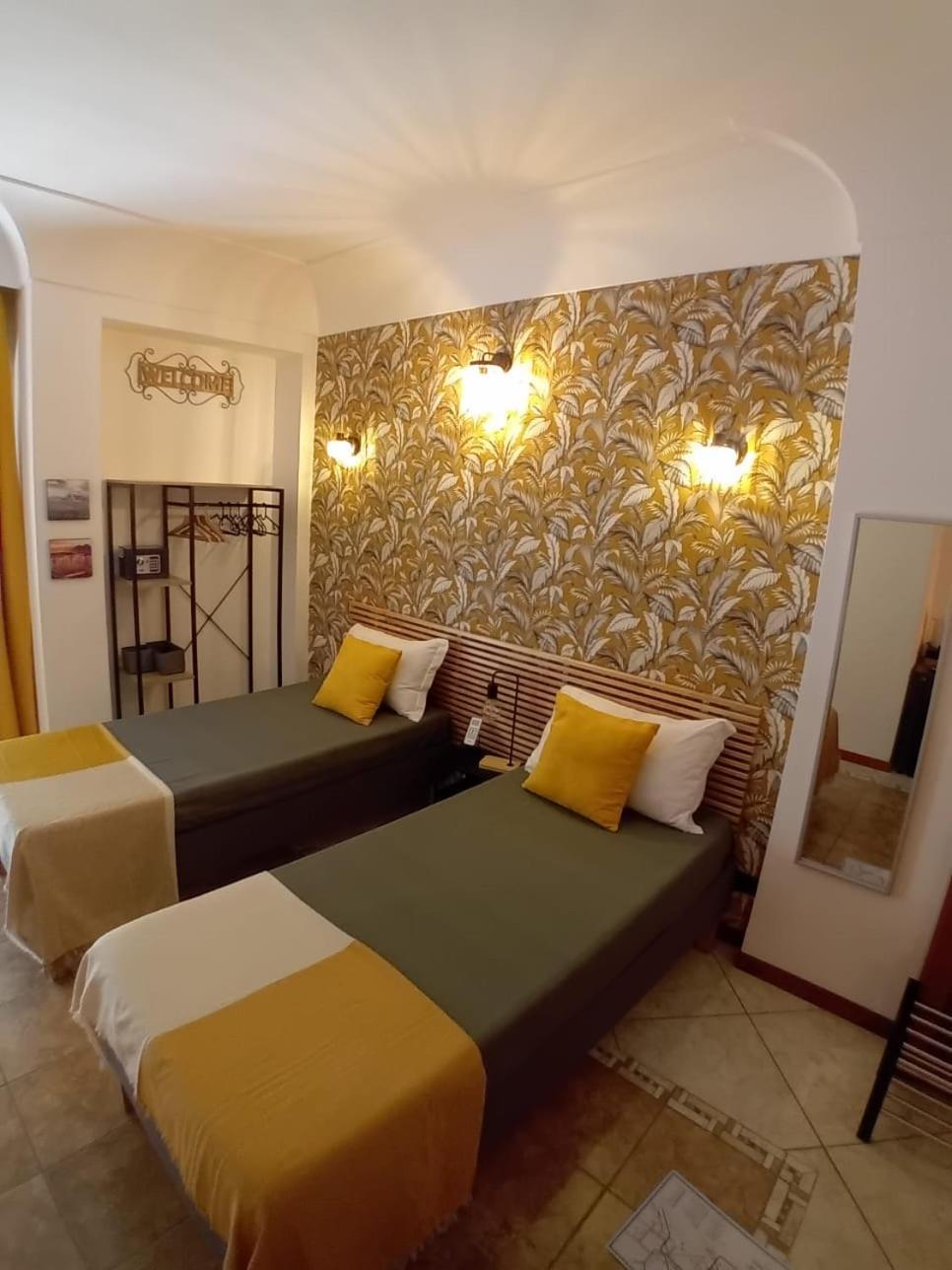فندق Reginella House نابولي المظهر الخارجي الصورة